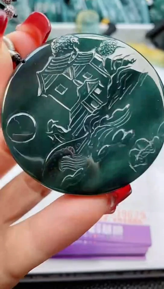 【闪购商品】翡翠颈饰未镶嵌