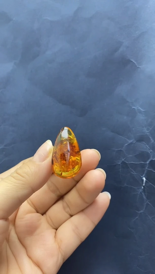 裸石琥珀未镶嵌戒指