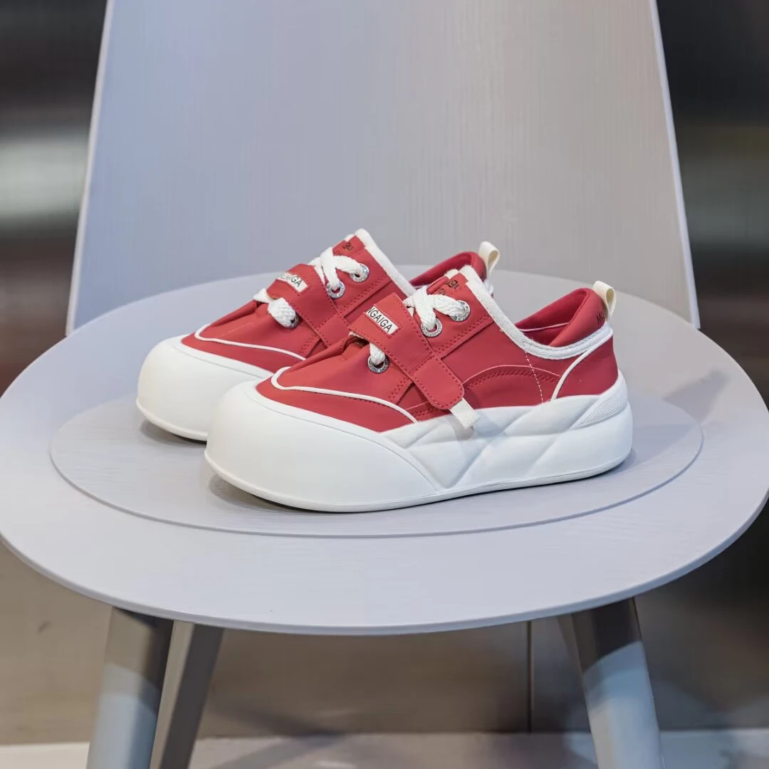 正品圆头厚底小白鞋女2025新款春季超火红色休闲百搭板鞋女806-1