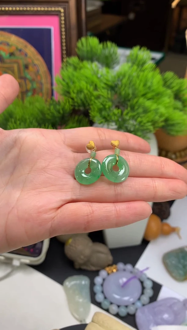 未镶嵌翡翠耳饰b****哒---120421