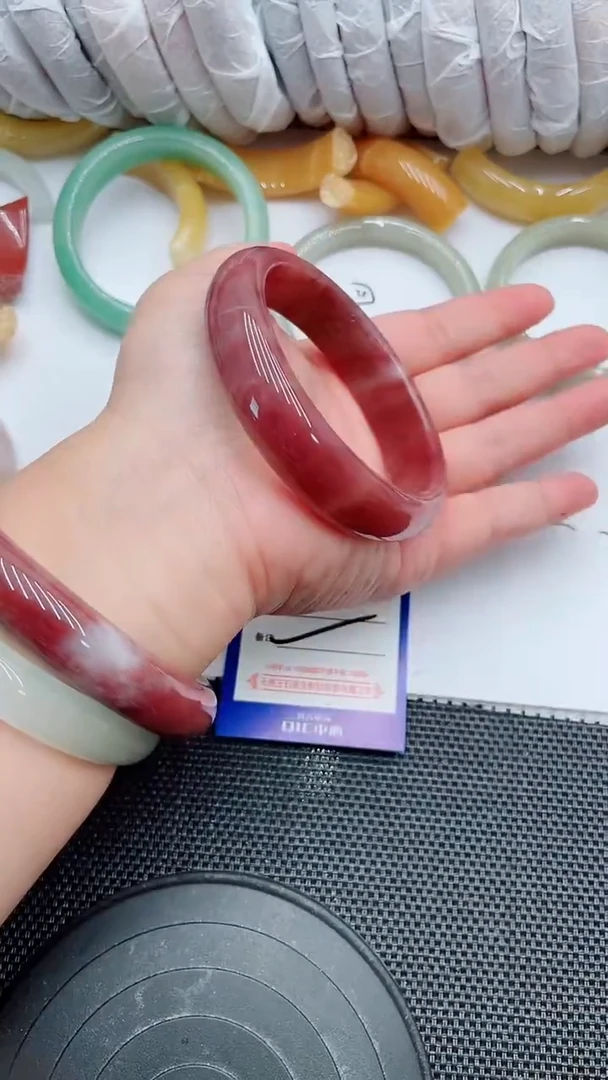 未镶嵌手镯石英质玉95-62-63