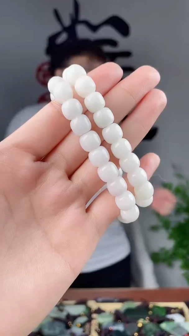 和田玉未镶嵌颈饰拍一发一，多样性发货