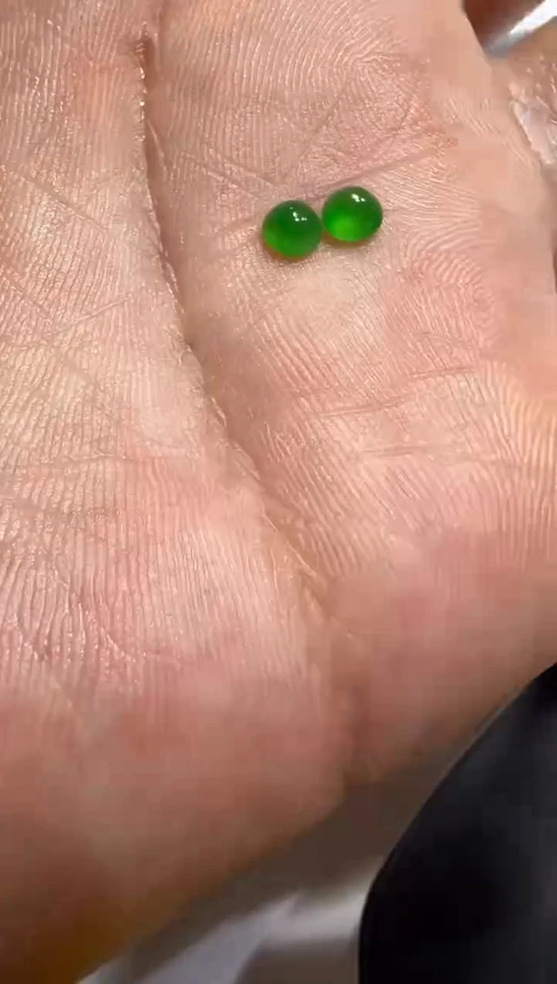 定制翡翠未镶嵌蛋面