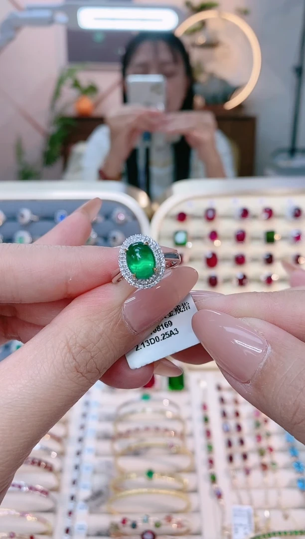 【闪购商品】祖母绿18K金戒指18K金镶嵌1