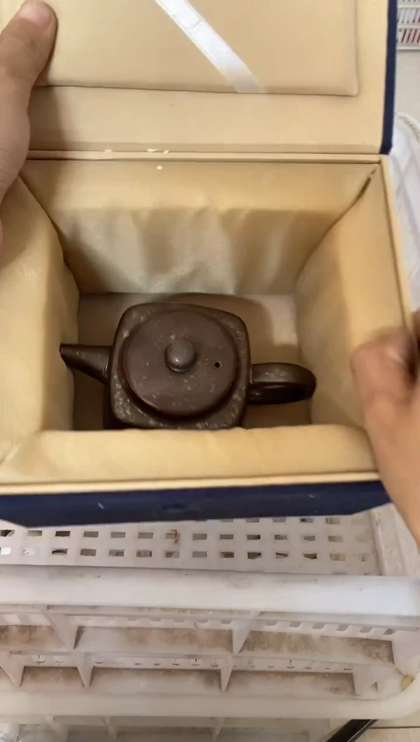 无运费险有瑕疵的摄影的产品有使用过的痕迹有点脏介意勿拍