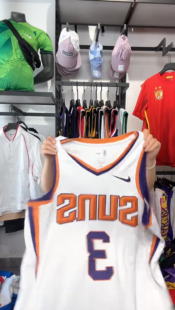 1768      编码 瑕疵款以直播间过款为准 尺码L