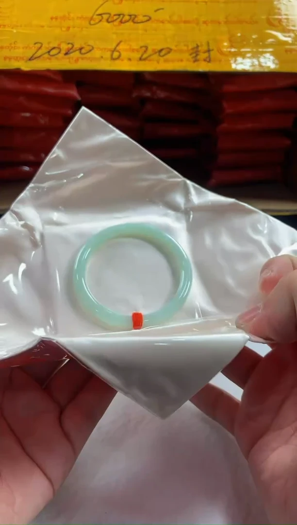 未镶嵌定制翡翠5079毛货不退不换 53-54圈