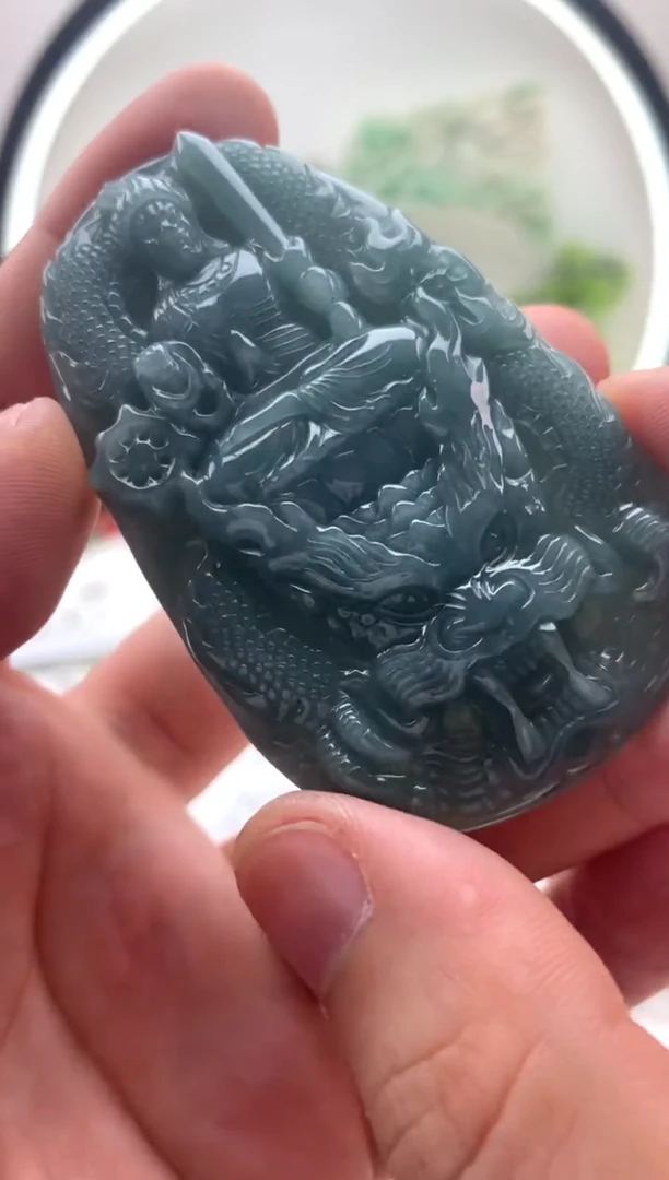 颈饰未镶嵌翡翠不动明王