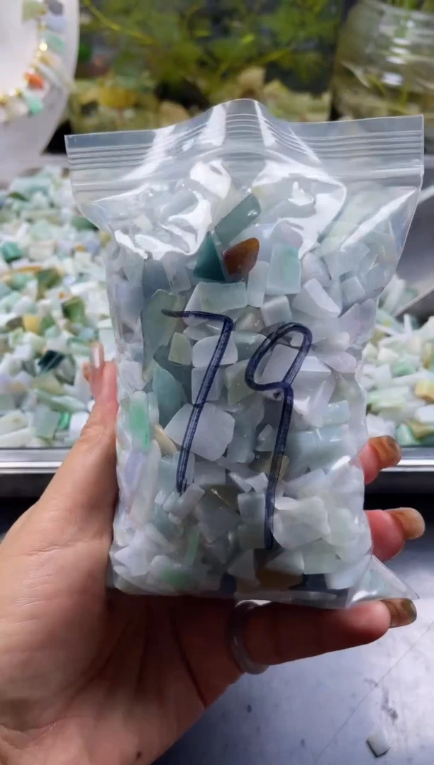 配石翡翠天然翡翠迷你500克79