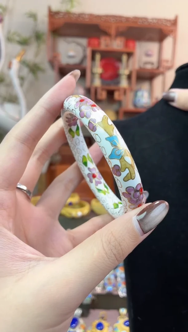 非遗手工景泰蓝镯子白色