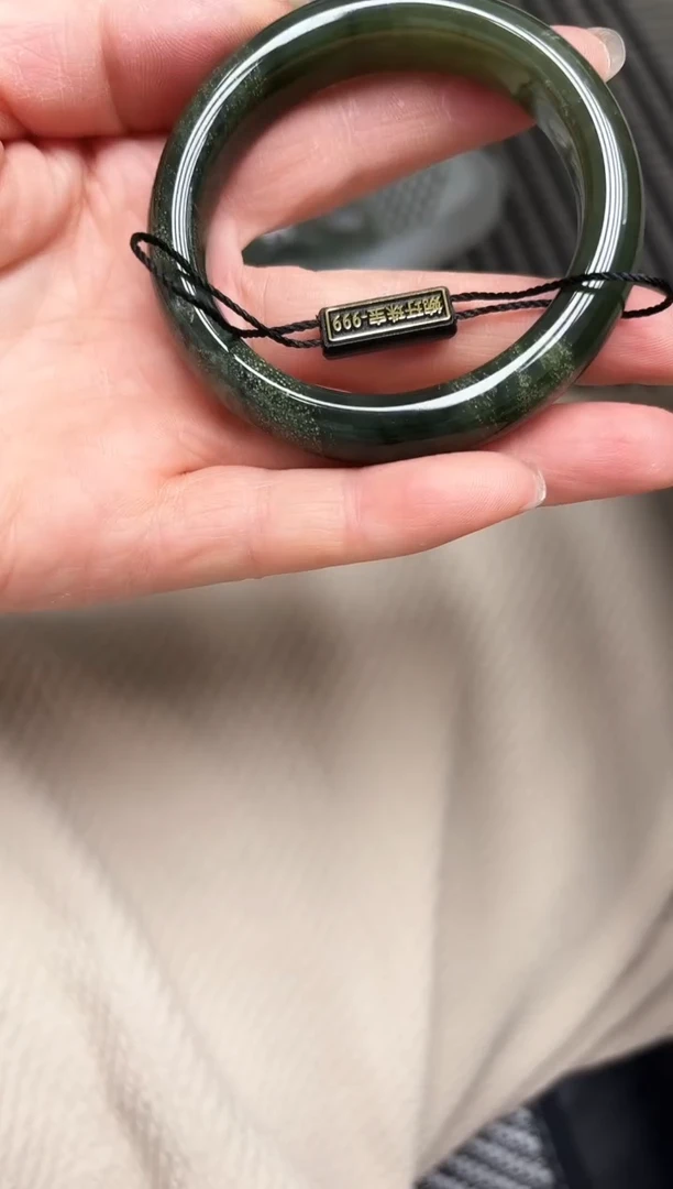 和田玉手镯未镶嵌A-34圈口54微瑕