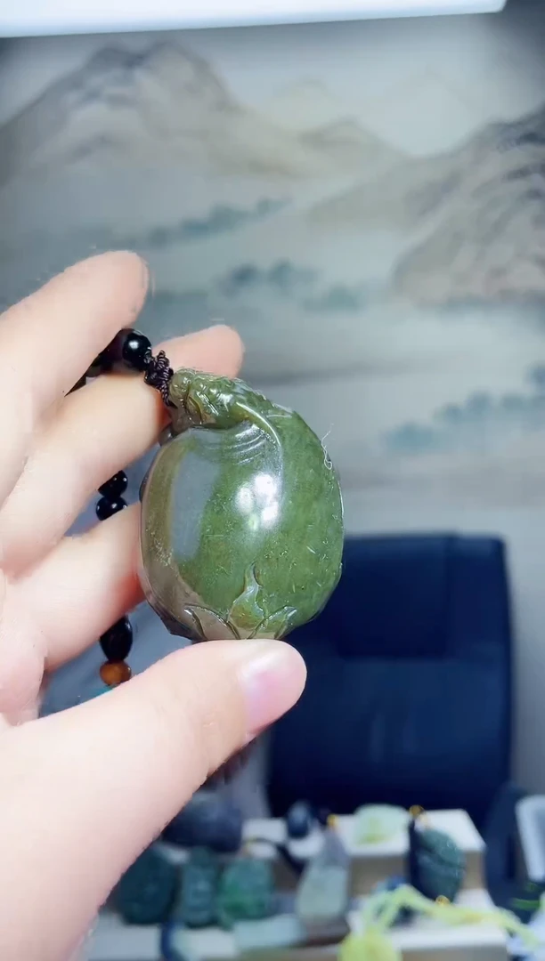 颈饰未镶嵌和田玉1