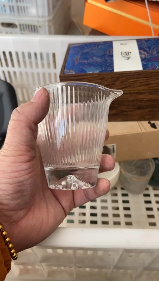 杯无运费险有瑕疵的摄影的产品有使用过的痕迹有点脏介意勿拍