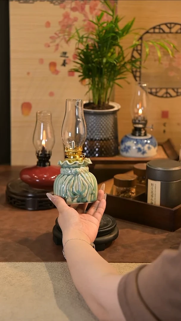 景德镇陶瓷油灯摆件