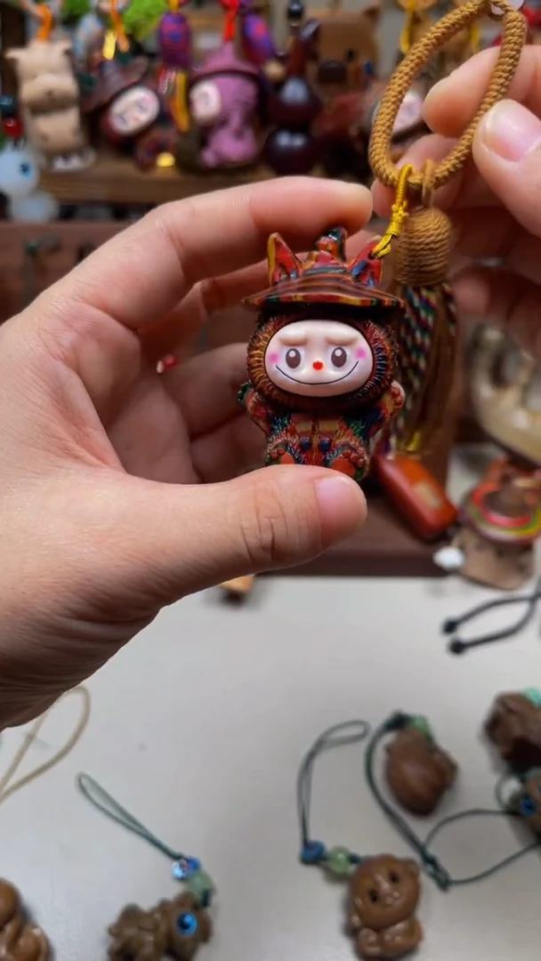 檀香木彩虹拉布布挂件