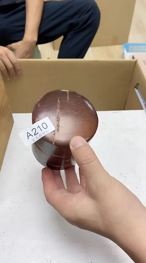 琉璃手工艺品菠*蜜军禾商贸行