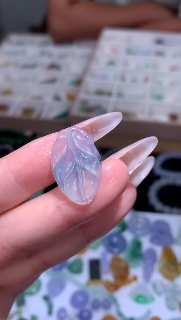未镶嵌定制翡翠叶子