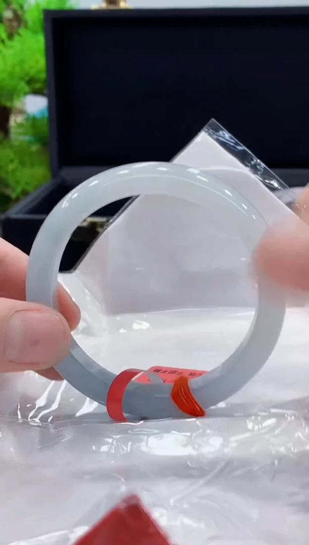 未镶嵌手镯翡翠翡翠手镯