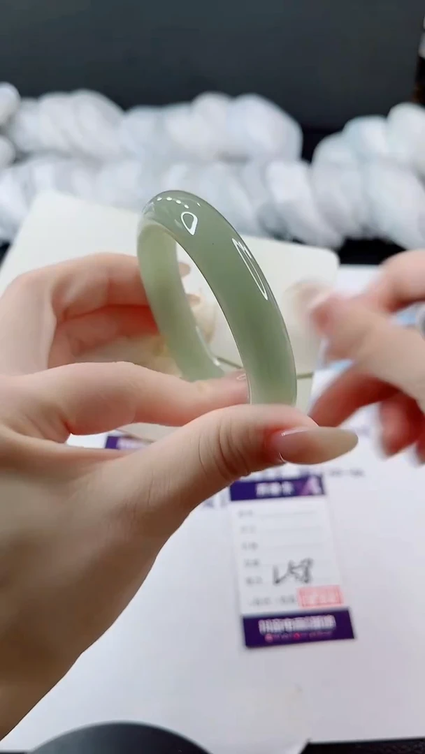 未镶嵌手镯石英质玉多样性发货L58