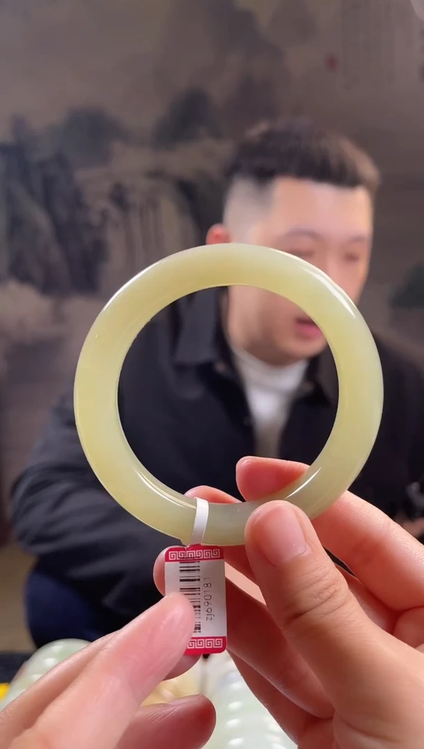 未镶嵌手镯和田玉56+圈口0181