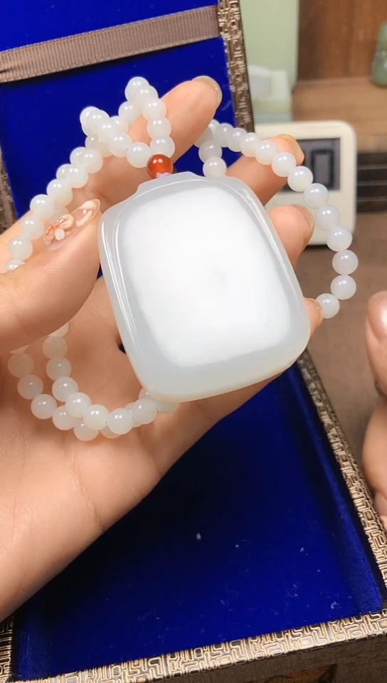 颈饰未镶嵌和田玉2310