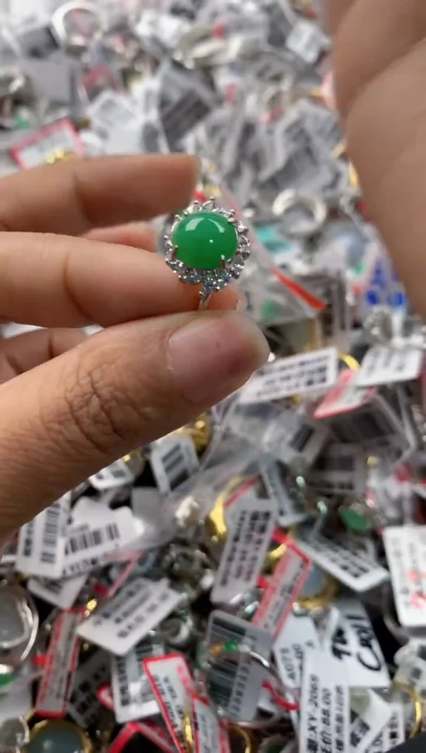 银S925镶嵌戒指翡翠666    7