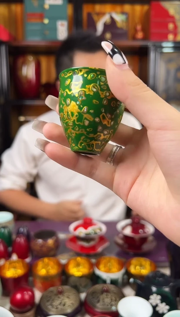绿金螺钿一口杯-太古大漆