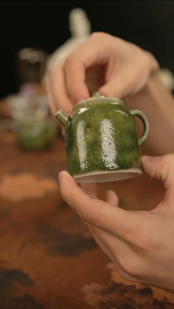 摩吉陶陶闪拍链接 橄榄绿茶壶