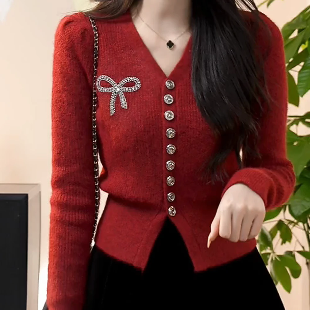 轻奢小众小香风气质洋气秋冬新款好看复古红色蝴蝶结百搭显瘦毛衣