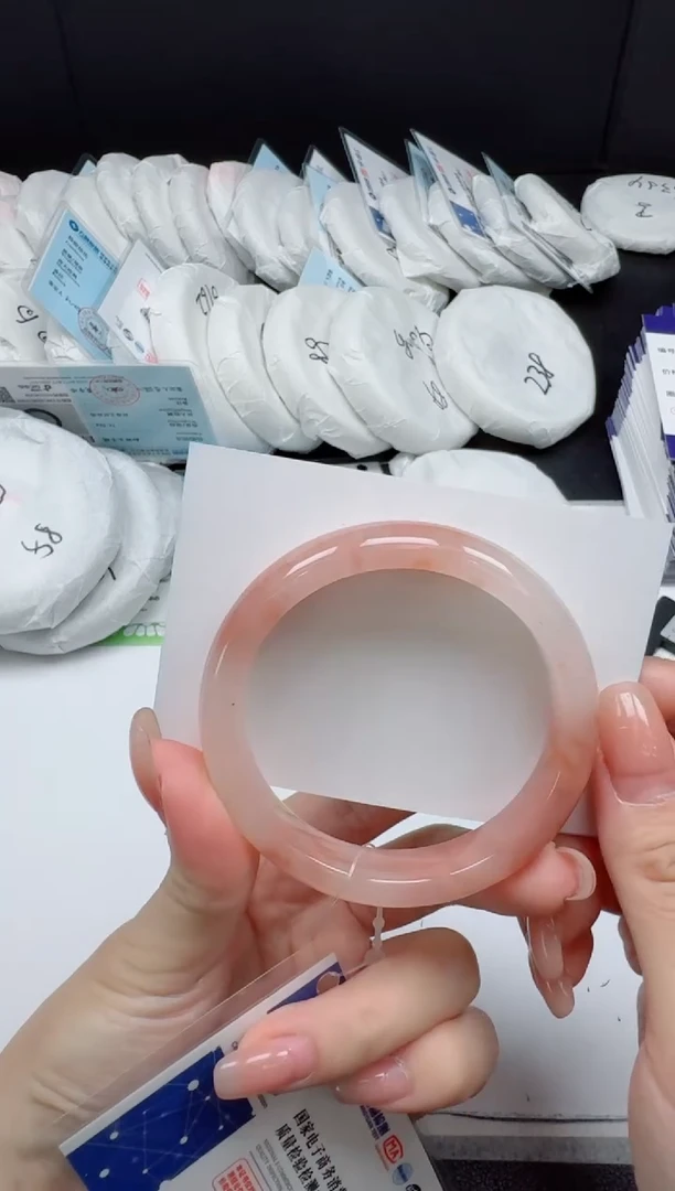 未镶嵌手镯石英质玉027-5354