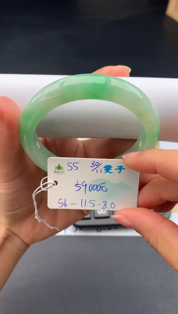 未镶嵌手镯翡翠翡翠自带#送人#，假一赔三