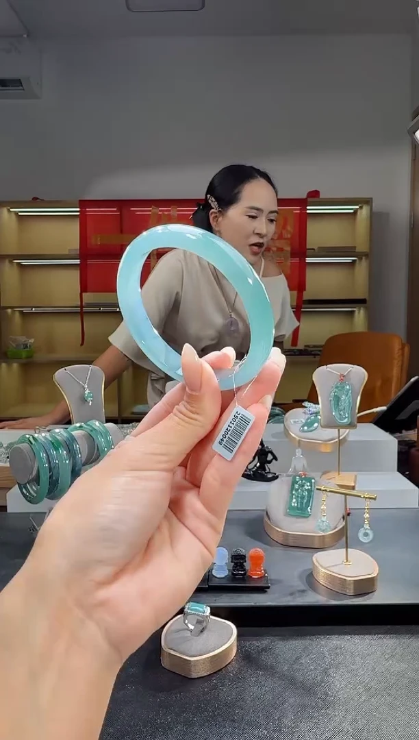 未镶嵌手镯翡翠59圈