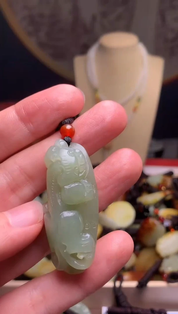 颈饰未镶嵌和田玉新疆料青海料清水和田玉吊坠