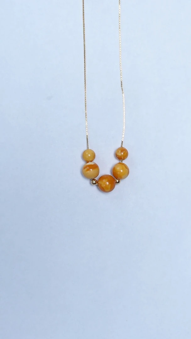 未镶嵌颈饰琥珀花蜡圆珠项链