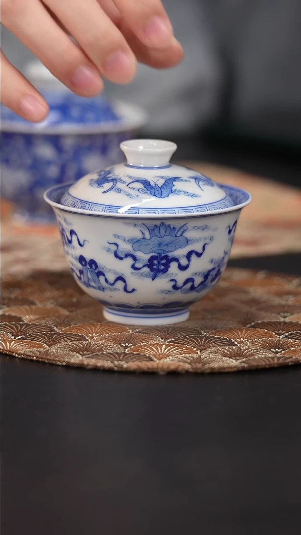 【闪购商品】杯看山柴窑青花八宝
