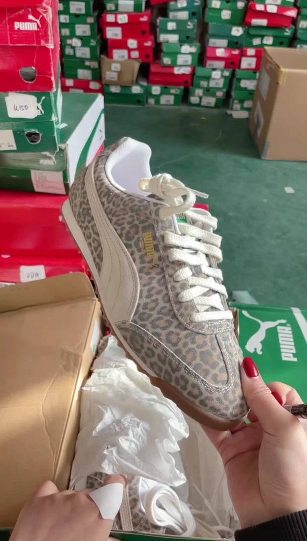 彪马时尚休闲运动鞋39M  CC8