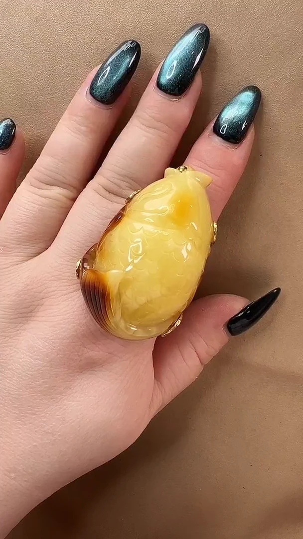 琥珀颈饰未镶嵌戒指
