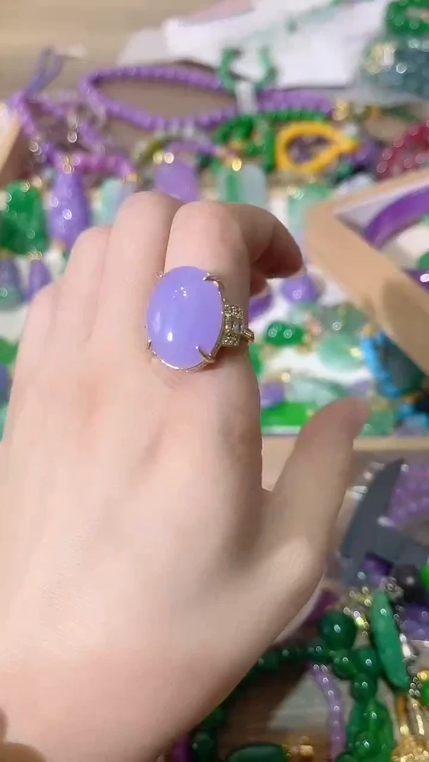 颈饰合金石英质玉紫蛋面戒指