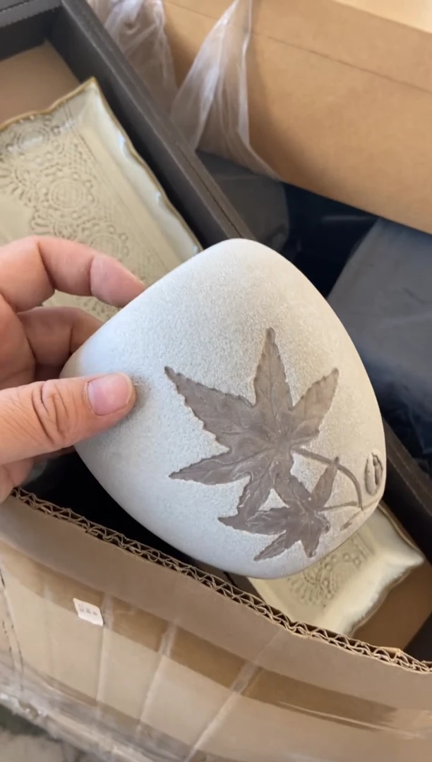 无运费险有瑕疵的摄影的产品有使用过的痕迹有点脏介意勿拍