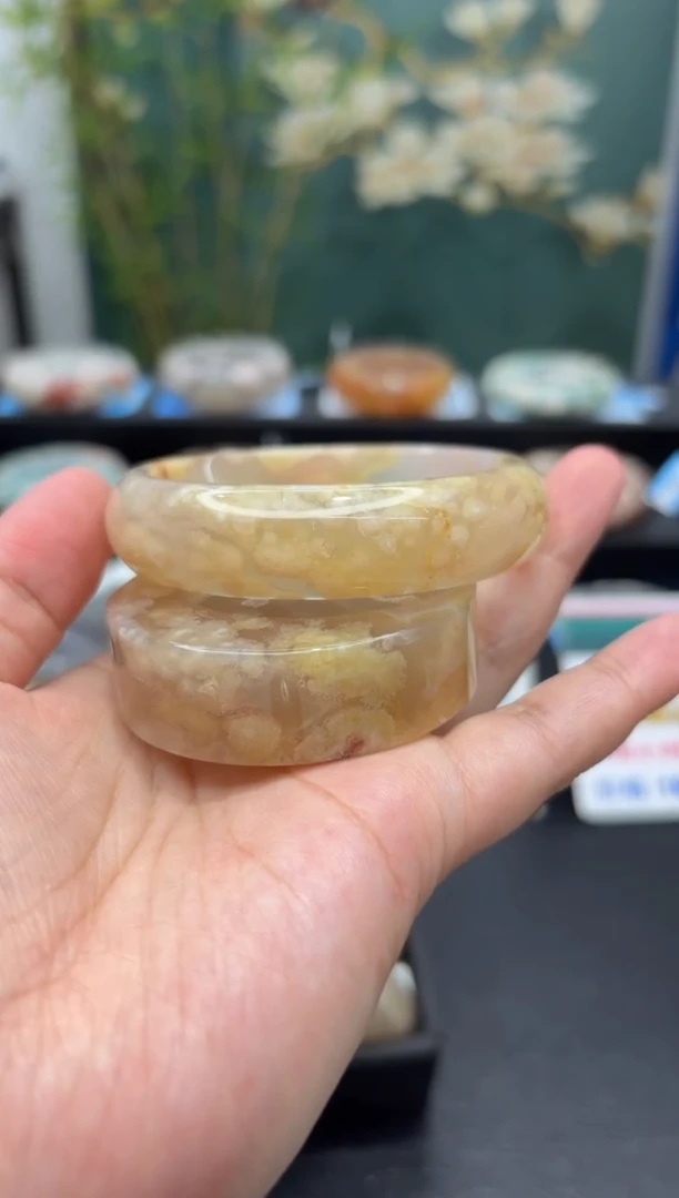 石英质玉手镯未镶嵌A1691(57圈赠送镯心)