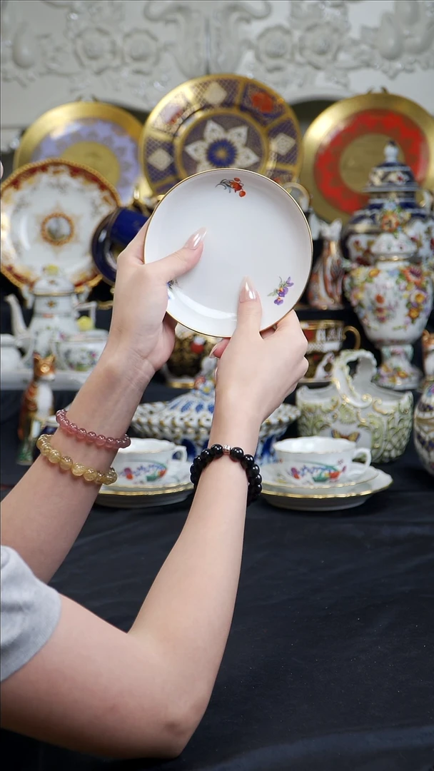 骨瓷婷婷中古器物如图所示2