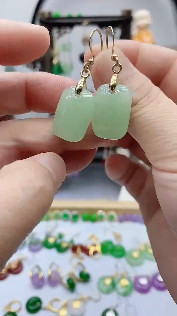 14K金镶嵌和田玉耳饰24
