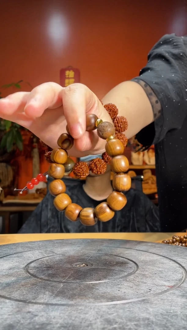 其他花梨木类（ 直播推荐 ）貔貅手串