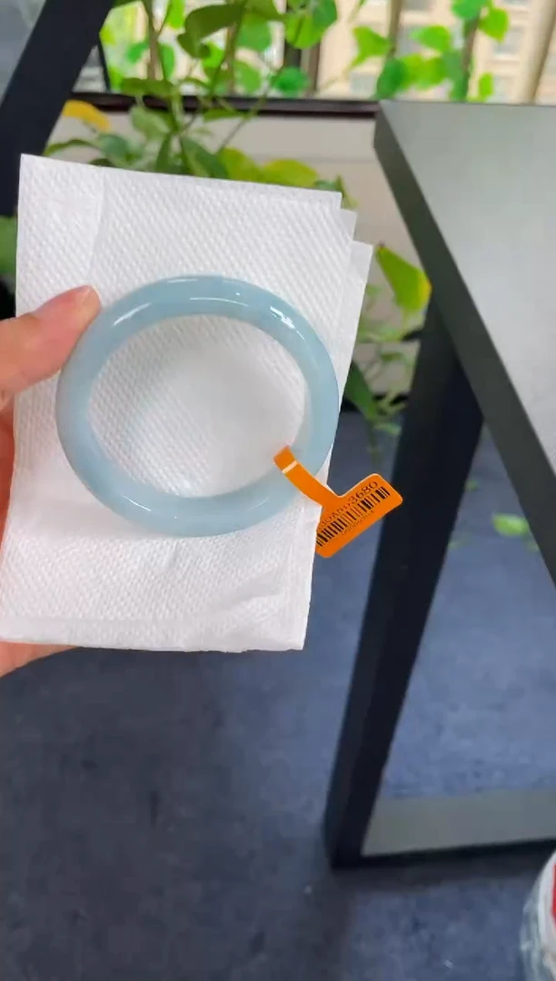 翡翠手镯未镶嵌126-56