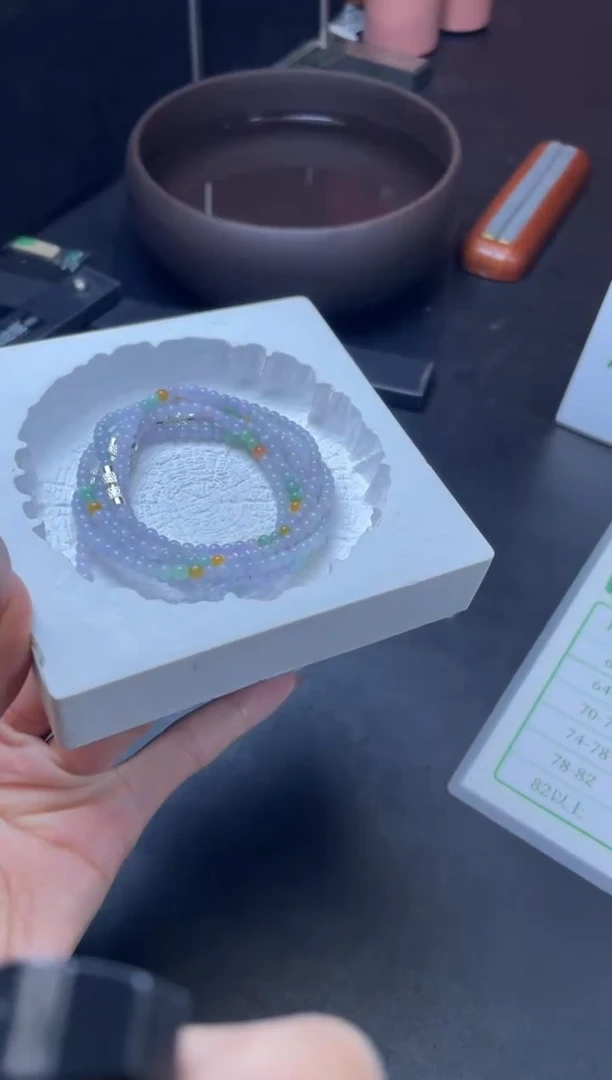 【闪购商品】翡翠手串未镶嵌W015-BL00300多样性发一