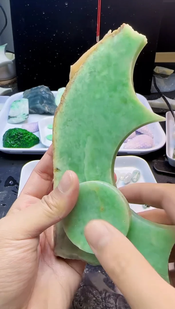 颈饰未镶嵌翡翠前**生030天然A货翡翠