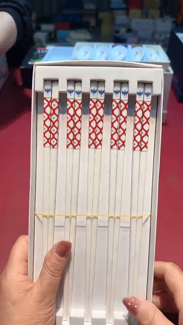 【闪购商品】瓷片锅碗瓢盆一件不剩