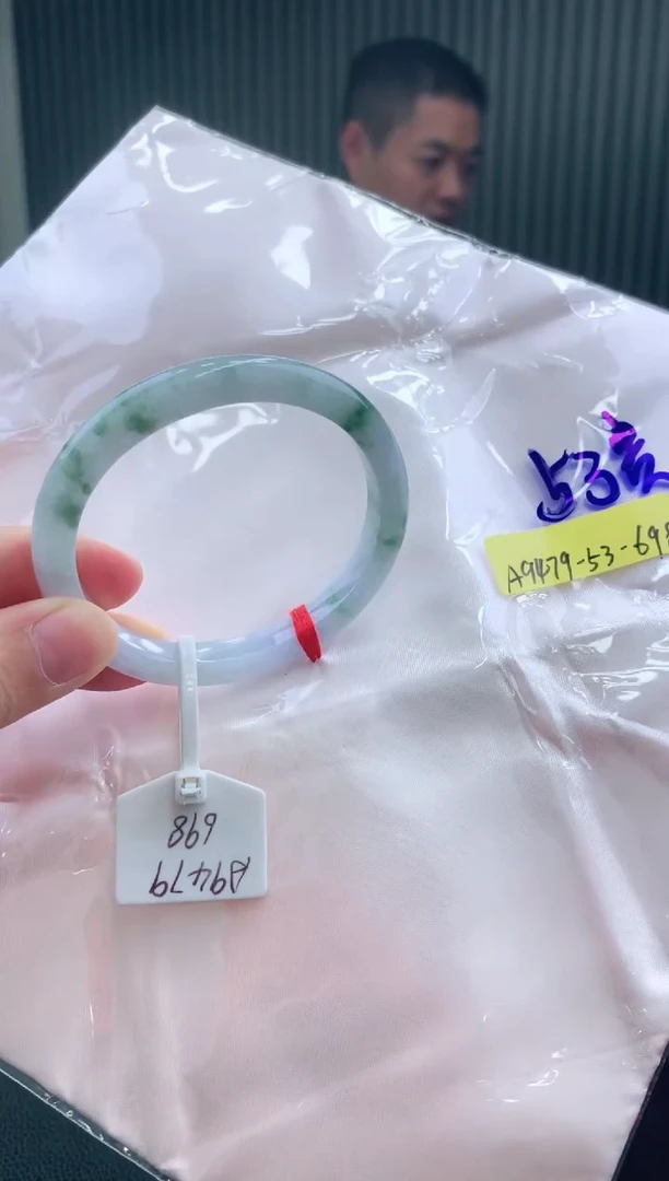 未镶嵌手镯翡翠50