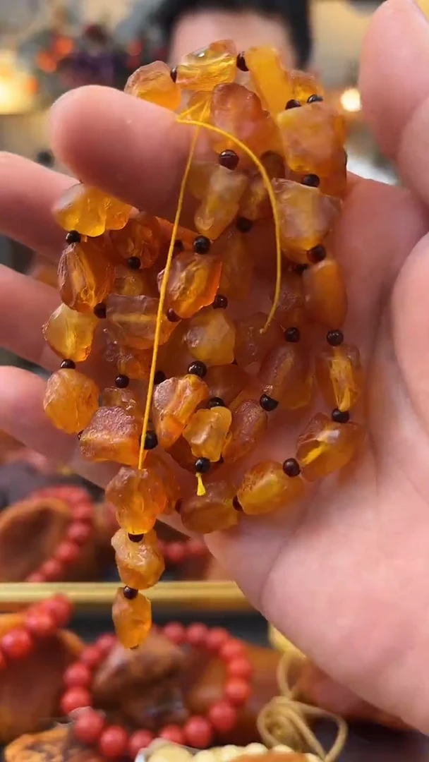 未镶嵌颈饰琥珀项链