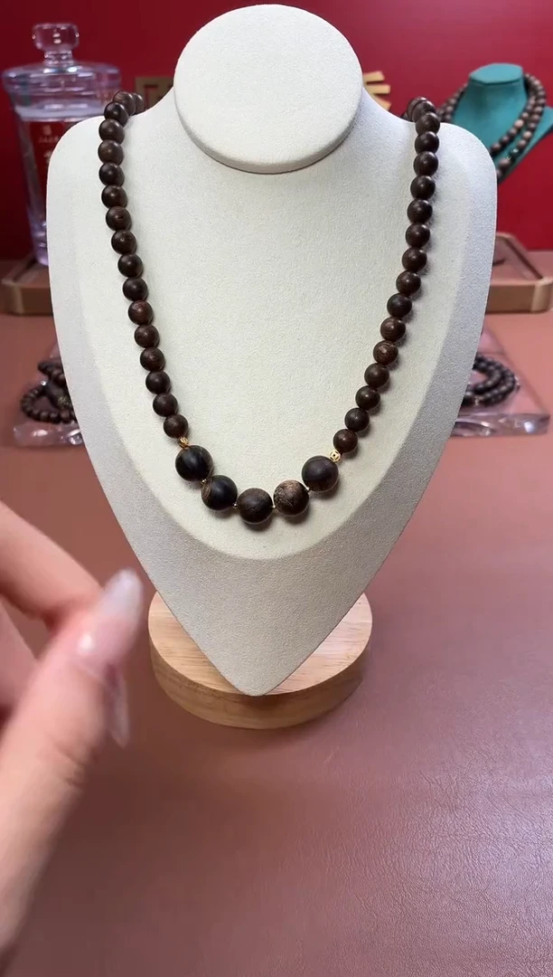 沉香手串沉水越南帝王玉化瘤疤白棋08配玉化瘤疤紫棋12三圈设计